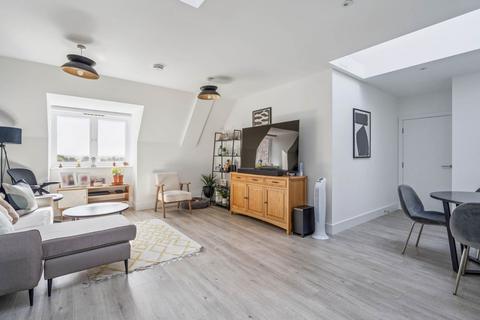 2 bedroom apartment for sale, St. Albans Road, Sloane Court, WD24