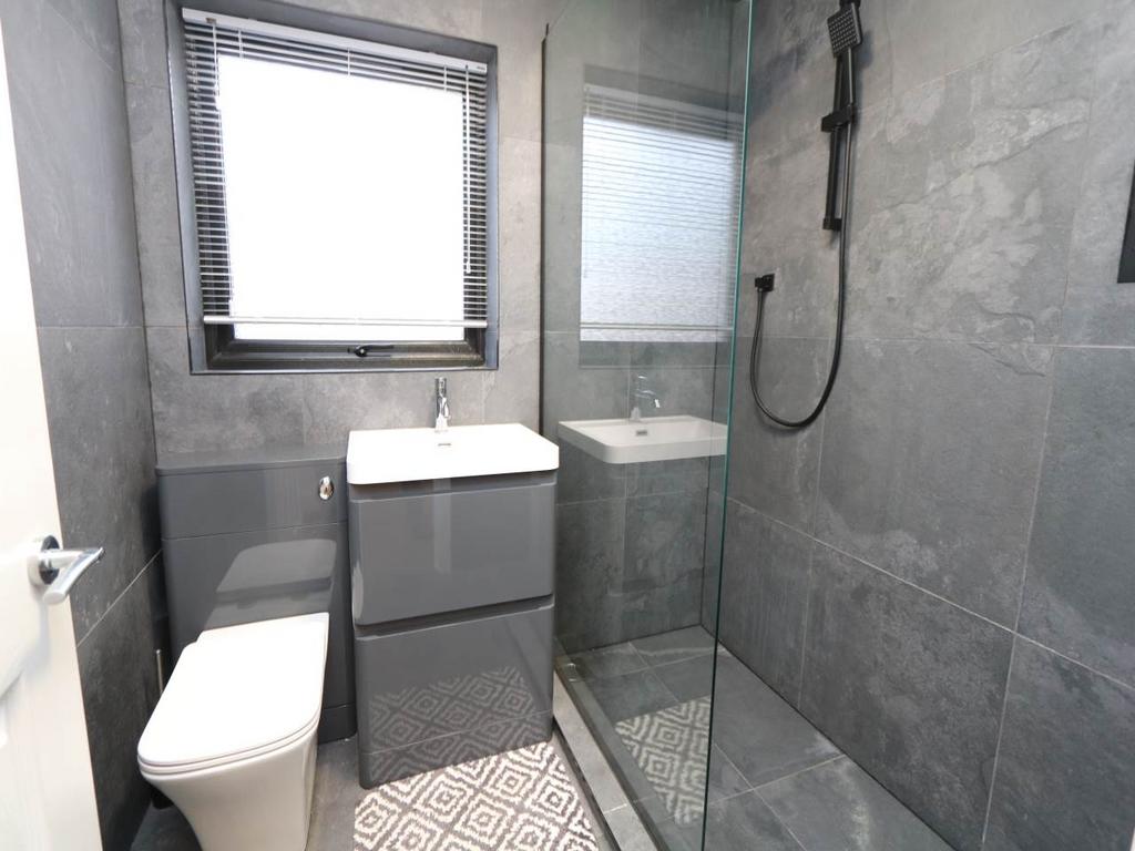Shower Room WC