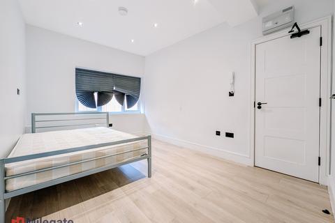 undefined, Manor Lane, Sutton SM1