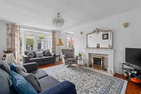 2 bedroom bungalow for sale, Queens Close, West Moors, Ferndown, Dorset, BH22