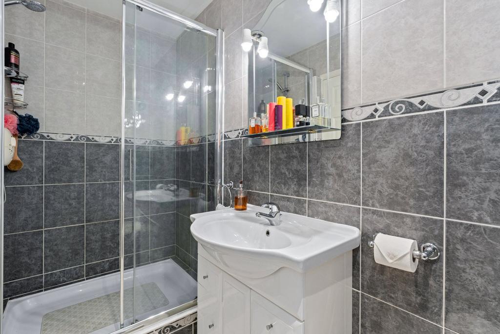 Ensuite Shower Room