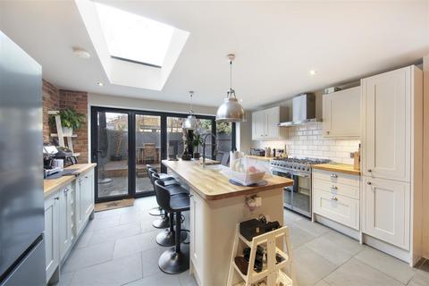 Brightfield Road, London SE12