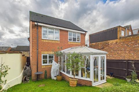 undefined, Thorne Close, Boxmoor, HP1