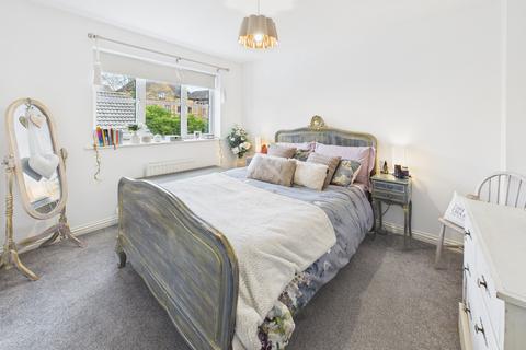undefined, Thorne Close, Boxmoor, HP1