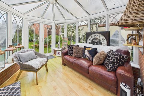 undefined, Thorne Close, Boxmoor, HP1