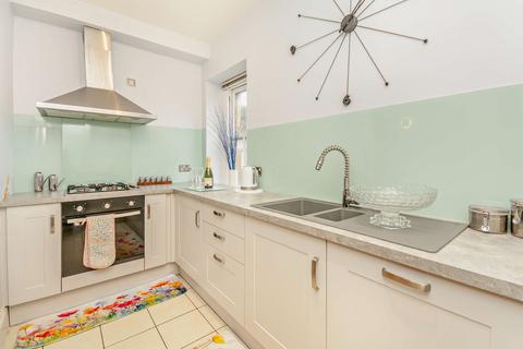 2 bedroom flat for sale, Garth Court, Bicester OX26
