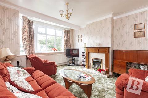 3 bedroom semi-detached house for sale, Chester Avenue, Upminster, RM14