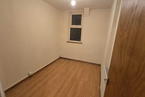 undefined, Purley CR8