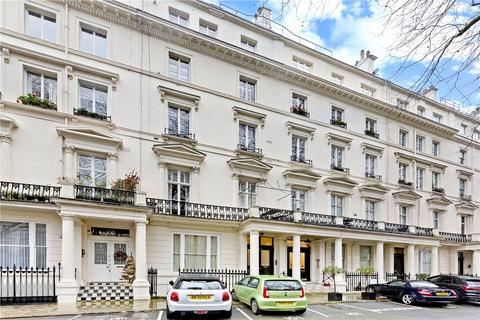 Studio to rent, Westbourne Terrace, Paddington, London, W2