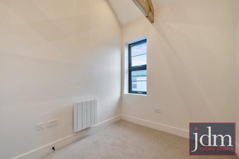 2 bedroom apartment to rent, Chantry Lane, Bromley, BR2