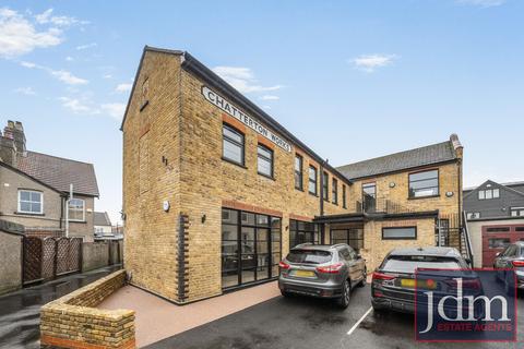 2 bedroom apartment to rent, Chantry Lane, Bromley, BR2