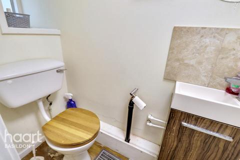 undefined, Gun Hill Place, Basildon