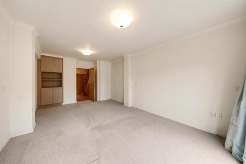 4 bedroom semi-detached house for sale, Kingswood Road, Shortlands, Bromley, BR2
