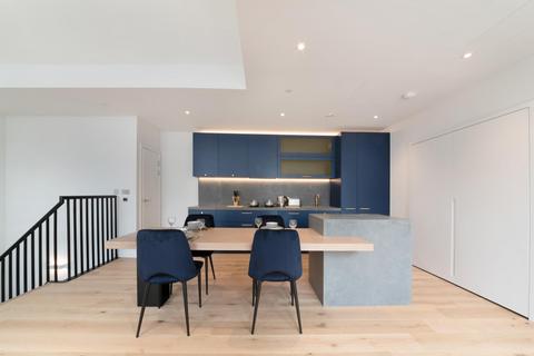 2 bedroom duplex for sale, Hampden House, Orchard Place, London, E14