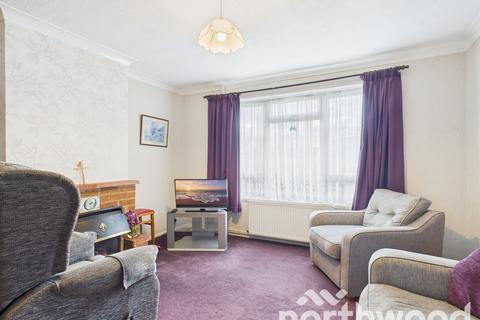 3 bedroom semi-detached house for sale, Cryol Road, South Ashford, Ashford, TN23