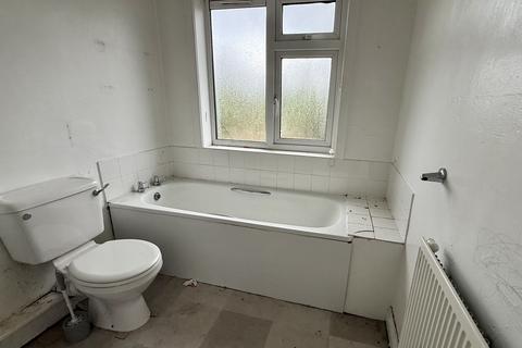 3 bedroom semi-detached house for sale, 19 White Avenue, Crewe CW2 7SH