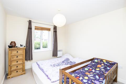 undefined, College Close, Essex IG10