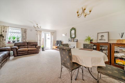 undefined, Elizabeth Close, Bracknell, Berkshire