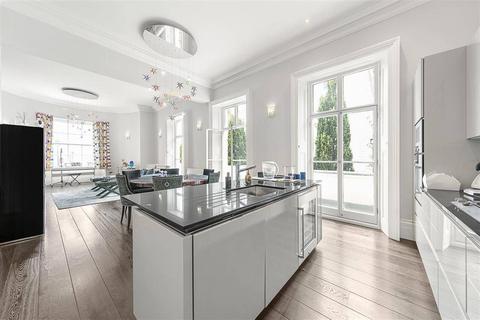 3 bedroom flat for sale, Warwick Square, Pimlico, London, SW1V