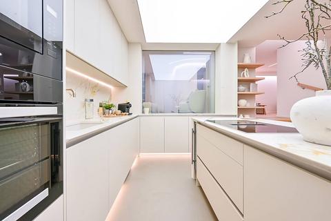 2 bedroom flat for sale, 26 Vinery Way, London W6