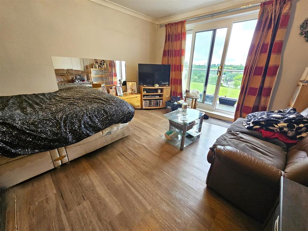 Bedroom 2.jpg
