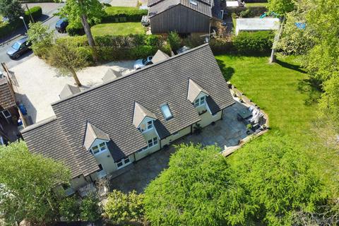 5 bedroom detached house for sale, Canada Drive, Cherry Burton, Beverley