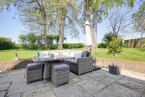 5 bedroom detached house for sale, Canada Drive, Cherry Burton, Beverley