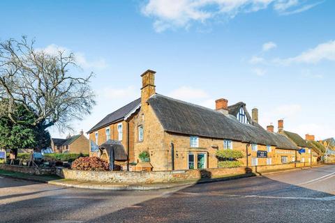 Hospitality for sale, 4 Wroxton Wroxton OX15 6QB