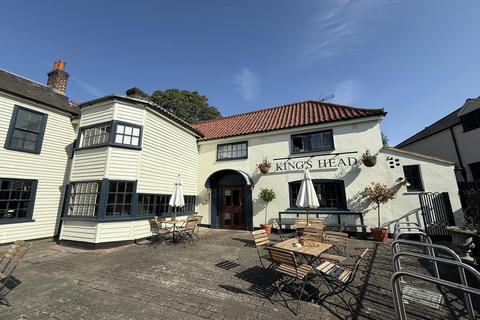 Pub for sale, 1 Roehampton High St London SW15 4HL