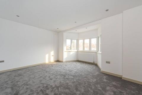 undefined, Cheyne Walk, Hendon, London, NW4