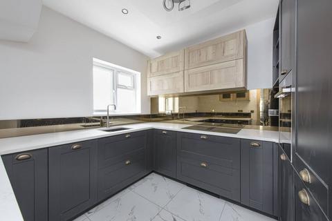 undefined, Cheyne Walk, Hendon, London, NW4