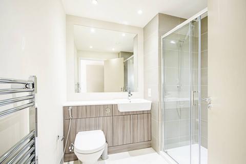 2 bedroom flat to rent, Beaufort Square, Colindale, London, NW9