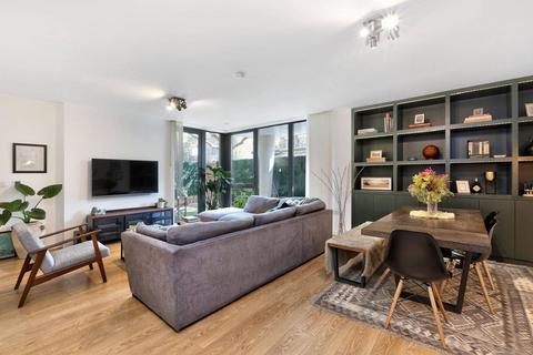 2 bedroom flat for sale, The Highway, Shadwell, London, E1W
