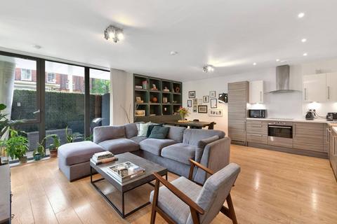 2 bedroom flat for sale, The Highway, Shadwell, London, E1W
