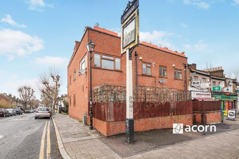 undefined, Gibbon Road London SE15