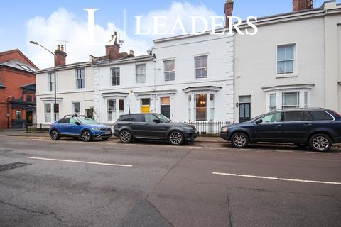 3 bedroom house to rent, Priory Terrace, CV31