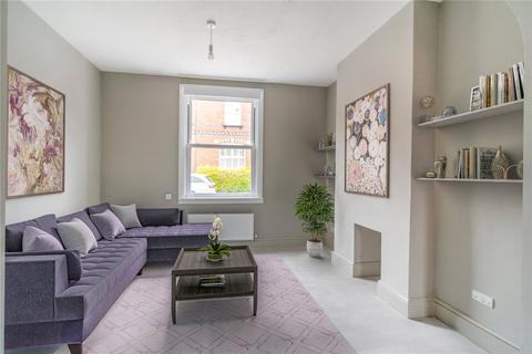 2 bedroom end of terrace house for sale, Winstonian Road, Fairview, Cheltenham, GL52