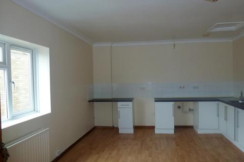 2 bedroom house to rent, High Street, Lowestoft, NR32