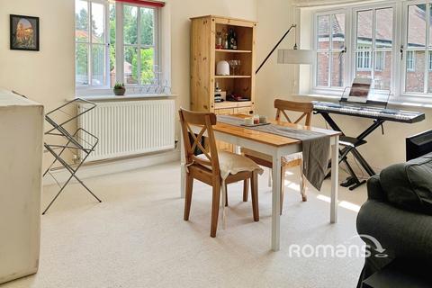 2 bedroom flat to rent, Tennyson Court, Tilford Road, Hindhead, GU26