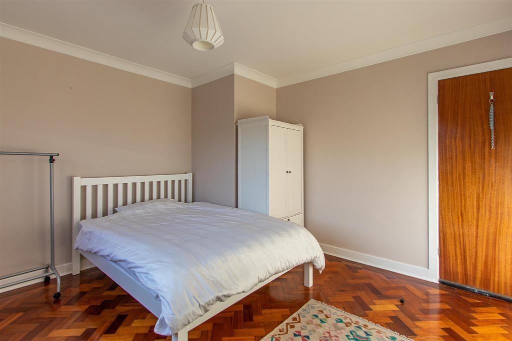 Cefn Coed Avenue 11, B-8.jpg