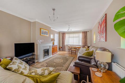 2 bedroom detached bungalow for sale, Malines Avenue, Peacehaven