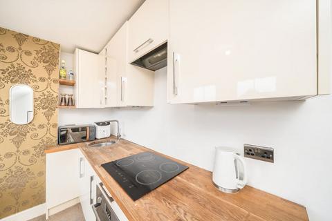 1 bedroom flat to rent, Romberg Road, London SW17
