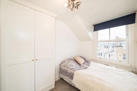 1 bedroom flat to rent, Romberg Road, London SW17