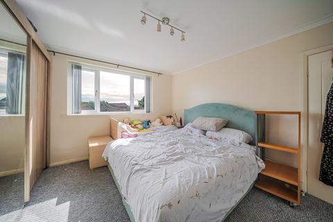 3 bedroom detached house for sale, Bradley Grange Gardens, Huddersfield, HD2