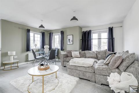 undefined, New Meadow Close, Shirley, Solihull