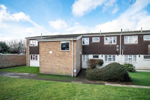 2 bedroom flat for sale, Great Palmers, Hemel Hempstead, Hertfordshire, HP2 6BE