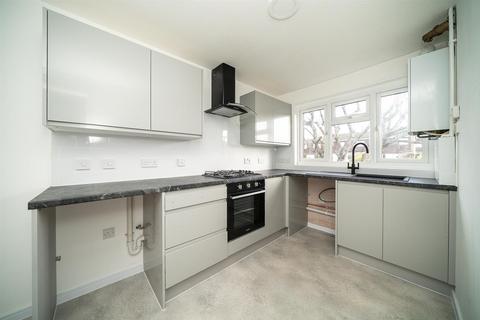 2 bedroom flat for sale, Great Palmers, Hemel Hempstead, Hertfordshire, HP2 6BE
