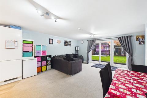 3 bedroom end of terrace house for sale, Brooks Avenue, Devon EX22
