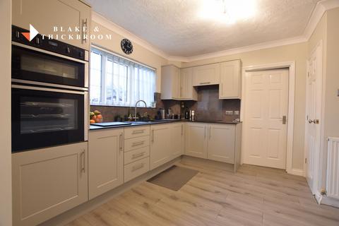 4 bedroom detached house for sale, Kirby Road, Walton on Naze