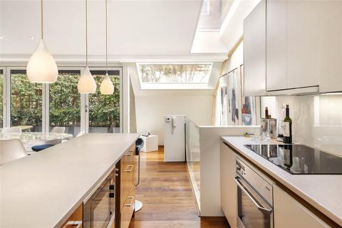 2 bedroom terraced house for sale, Cadogan Lane, London, SW1X